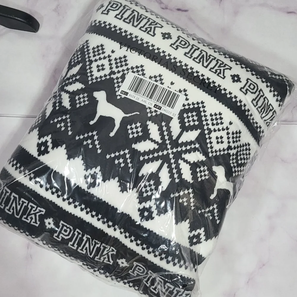 Victoria's Secret PINK Fair Isle Sherpa Blanket